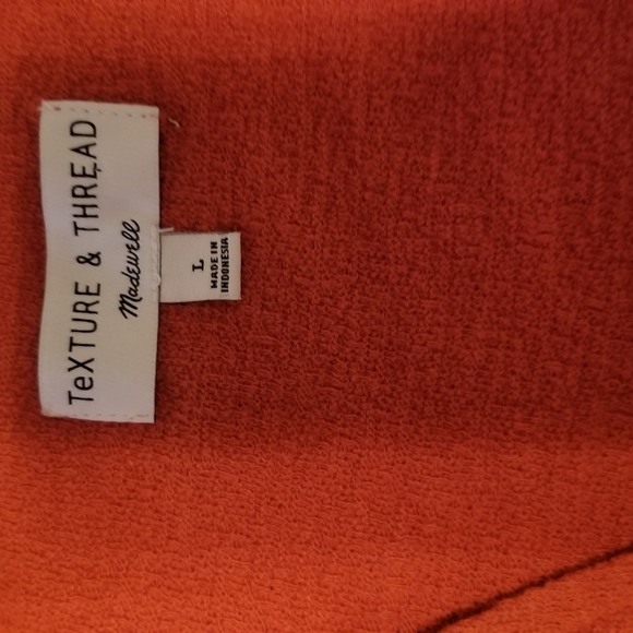 **SOLD**Texture & Thread Wrap-Tie Top - Picture 8 of 8